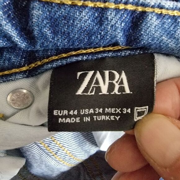 Zara Men's Button Fly Straight Leg Jeans. Size 34. - Picture 3 of 7
